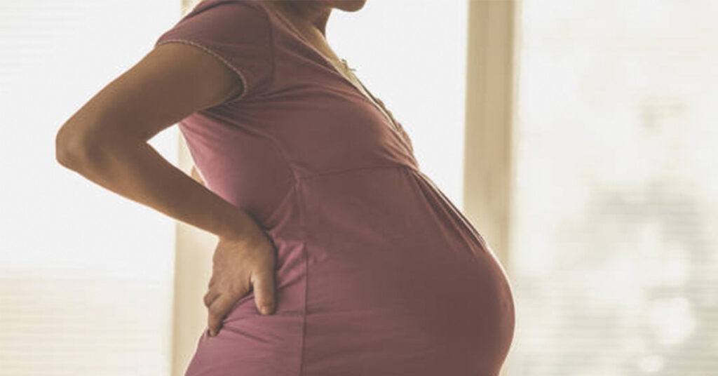 Enceinte de 5 mois, une jeune mère a besoin d’aide pour l’arrivée de